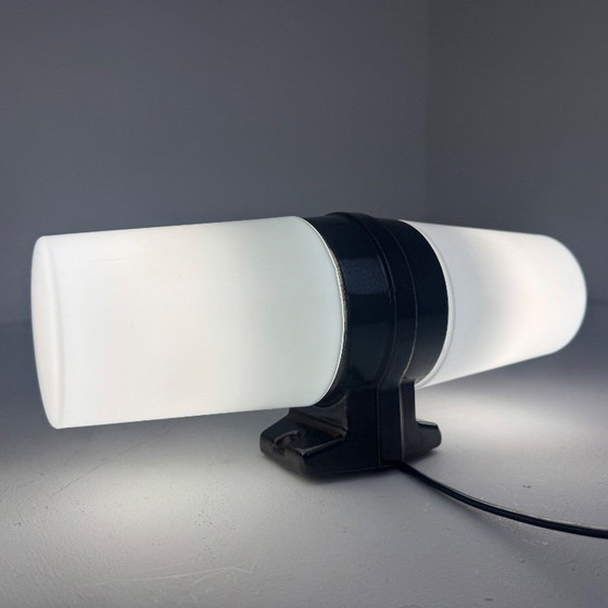 Image 1 of Antieke grote Scandinavische opalen wandlamp "IFÖ"