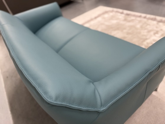 Leolux Mayon 2.5-seater Sofa Blue leather, 2 seaters (photo 6 of 10)