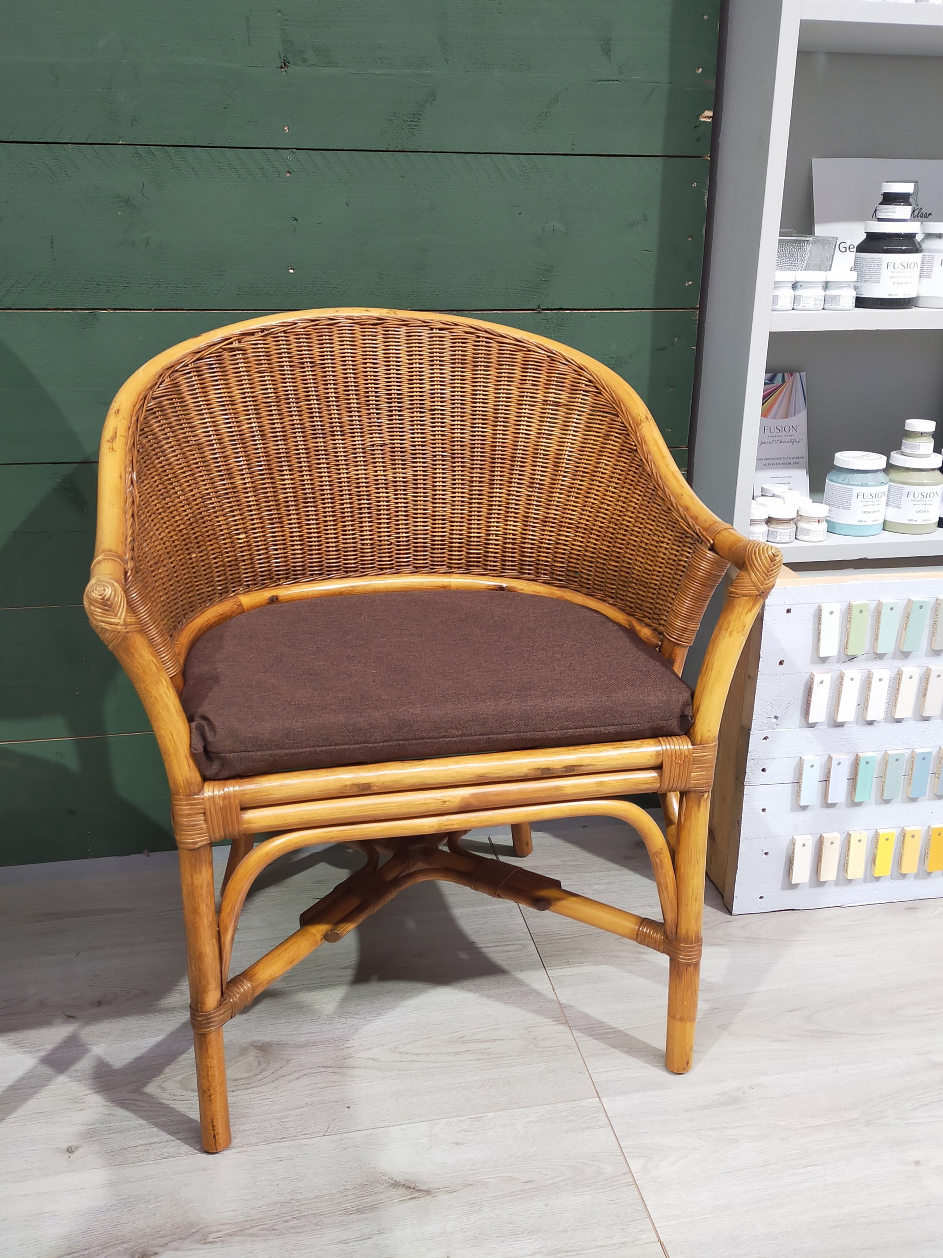 1人掛けソファ Old Rattan Chair Vintage Rattan Chair With Cushion | €50 | Whoppah