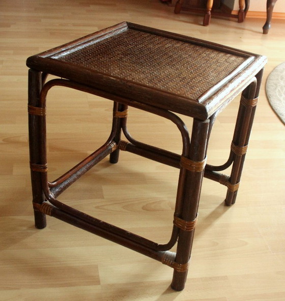 Image 1 of Charmante petite table d'appoint/support à plantes en rotin, bambou et bois, style vintage