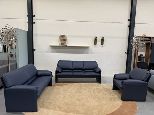 Leolux Bora Beta Seating Corner 3 & 2.5 Seater + Armchair Ceras Blue Leather