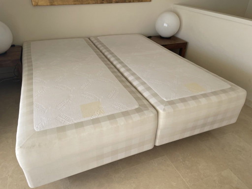Authentisches Hästens Luxuria Continentalbett (180x210 cm) – Light Olive Check
