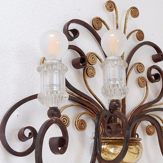 Image 1 of Aplique de hierro forjado y cristal, estilo Maison Baguès