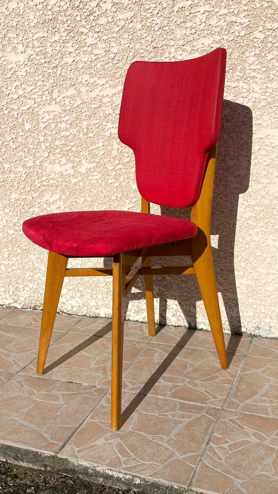 Image 1 of Graphic RED Retro Vintage Chair