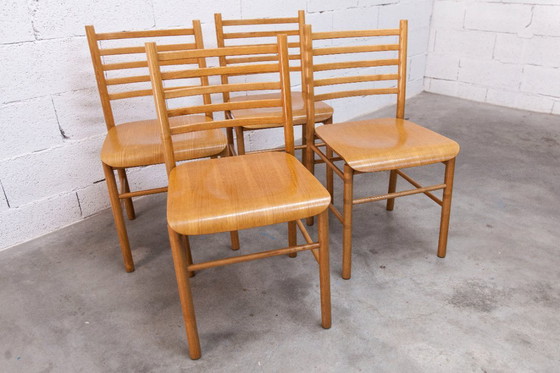 Image 1 of Danish modernist set: convertible round table (114/154cm) + 4 matching chairs, 1980