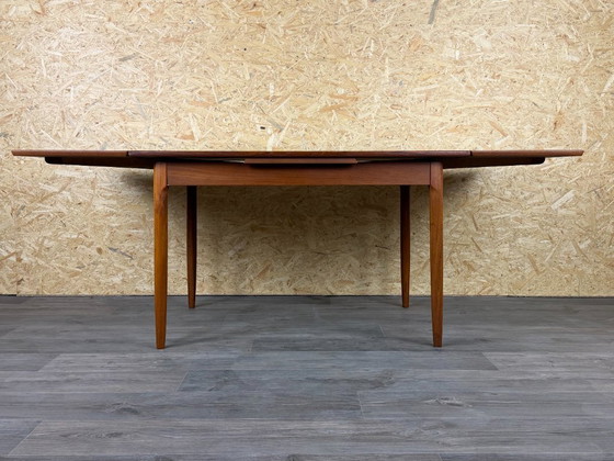 Image 1 of Table de salle à manger en teck des années 1960/70, design danois moderne, Danemark