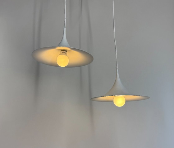 Image 1 of 2 lámparas colgantes con forma de sombrero de bruja de Fog and Morup