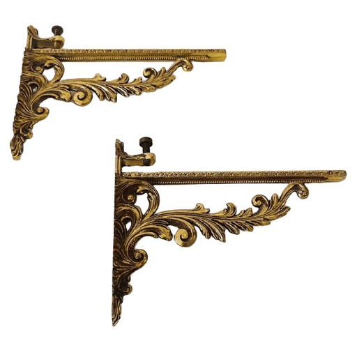 Soportes de estante italianos de latón vintage de mediados de siglo para videograbadora, estilo barroco (photo 2 of 9)