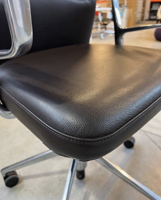 Image 1 of Vitra ID trim by Antonio Citterio