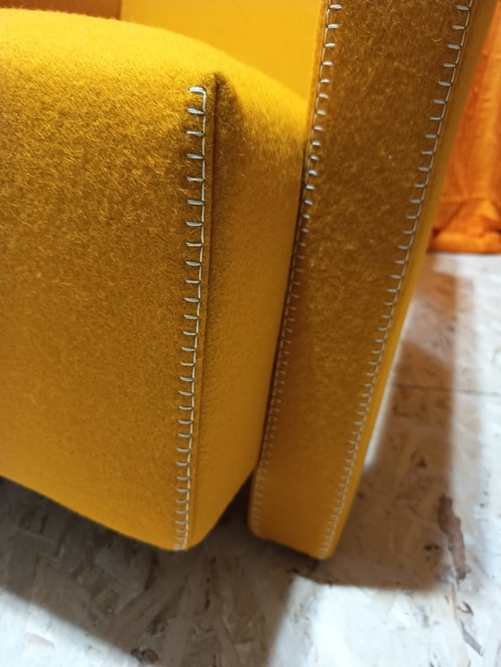 Image 1 of CASSINA Paire de fauteuils Utrecht 637 NEUF 2026 en laine KVARD Moutarde par Gerrit Rietveld