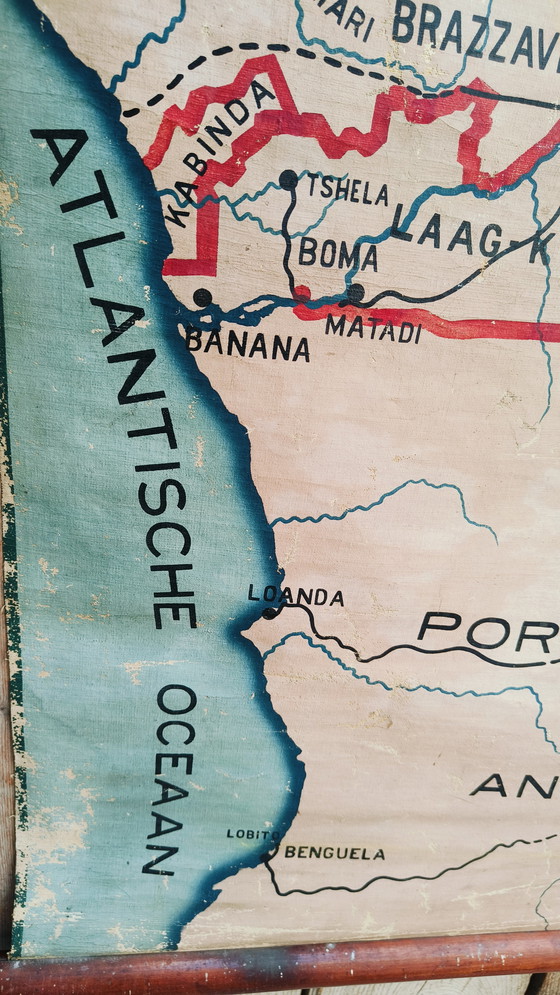Image 1 of Antiguo mapa escolar antiguo pintado a mano Congo Belga Africa