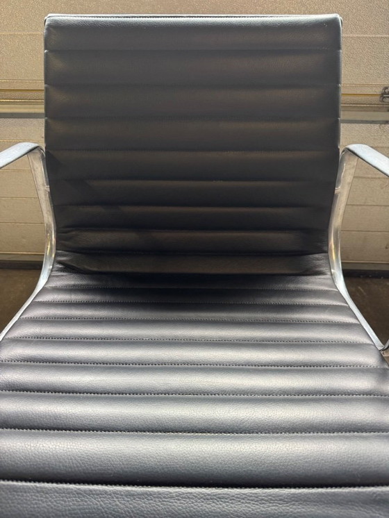 Image 1 of 4x sedia ICF Eames EA 108 in pelle