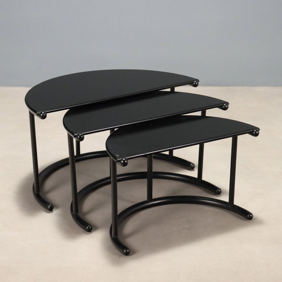 Couchtische „Tria“ von Gianfranco Frattini für Acerbis – Beistelltische, Wood (photo 3 of 9)