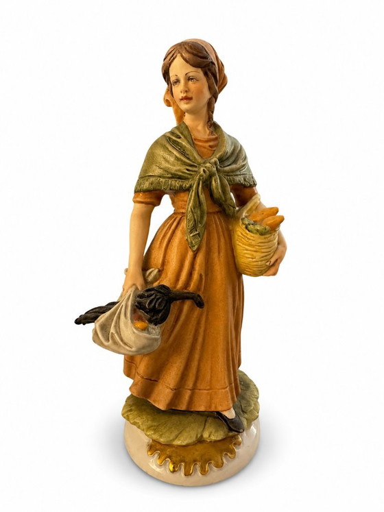 Rare Pair of Capodimonte-Style Ceramic Figurines – Decorative Objects (photo 2 of 8)