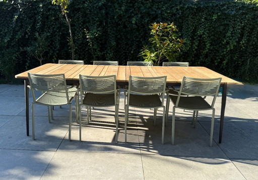 Mesa de jardín Vincent Sheppard (240cm) con 8 sillas Fast