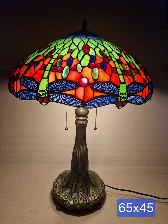 Image 1 of Preciosa lámpara de mesa estilo Tiffany 65x40