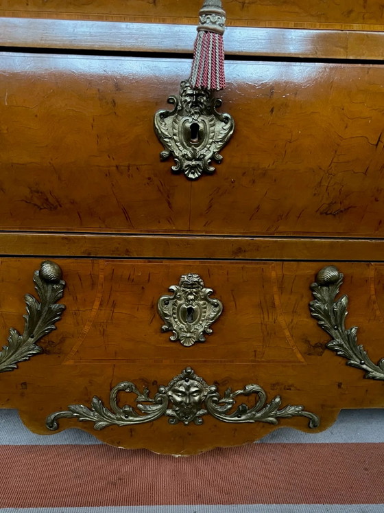 Cassettiera in stile Luigi XV – Cassettiere, Bronze, Marble (photo 7 of 8)