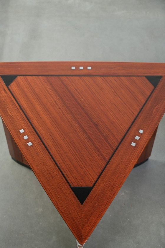 Image 1 of 2 wunderschöne Beistelltische/Couchtische im Art-Deco-Design in Dreiecksform von Schuitema aus der Decoforma-Serie