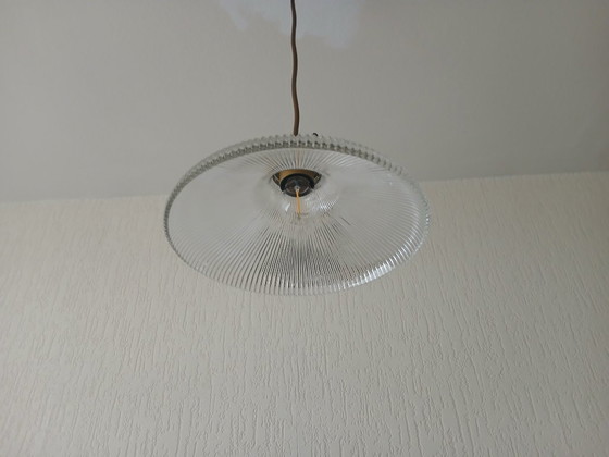 Image 1 of Suspension en verre Holophane - 27 cm - Vintage