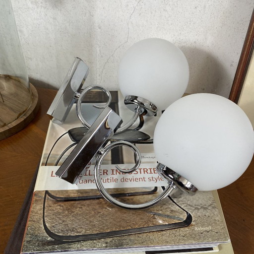 Coppia di applique da parete in acciaio inox con globi in vetro bianco – wandlampen, Metal