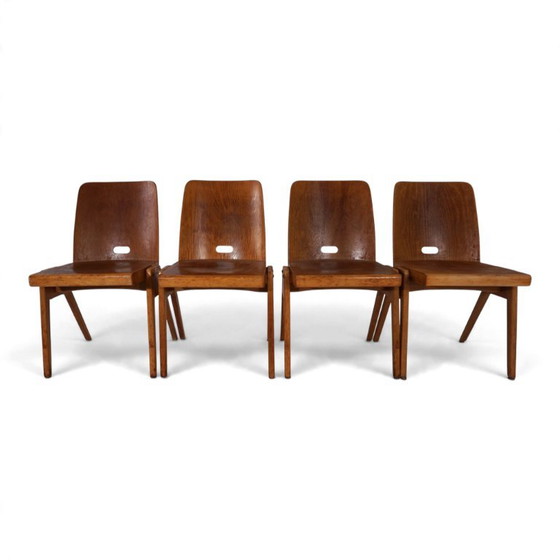 Set aus 4 Bauhaus-inspirierten Esszimmerstühlen, stapelbar, 1950 – Holz (photo 12 of 19)