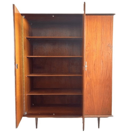 Vintage Kleiderschrank im zweifarbigen dänischen Design der Mitte des 20. Jahrhunderts, 1960er Jahre