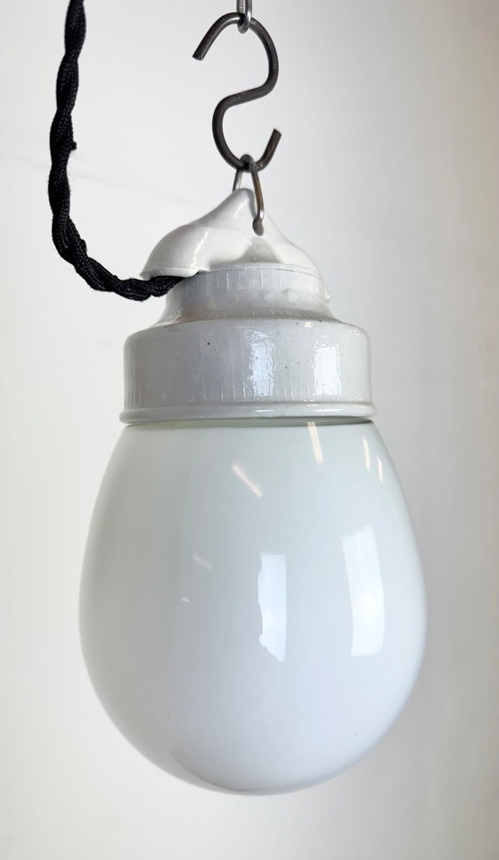 Image 1 of Vintage witte porseleinen hanglamp, jaren 70