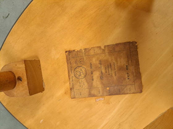 Image 1 of Beistelltisch Pflanzentisch mit beige creme karierter Resopalplatte, Nr. 29