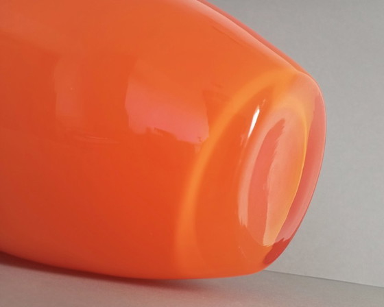 Image 1 of Monumental Walther Gropius bauhaus TAC02 Rosenthal orange/white glass vase 1969