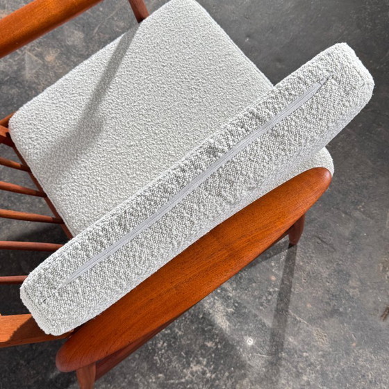 John Bone Teakhouten loungeset met twee fauteuils, volledig gerenoveerd. – 3-5 zitsbanken, Textile (photo 11 of 21)