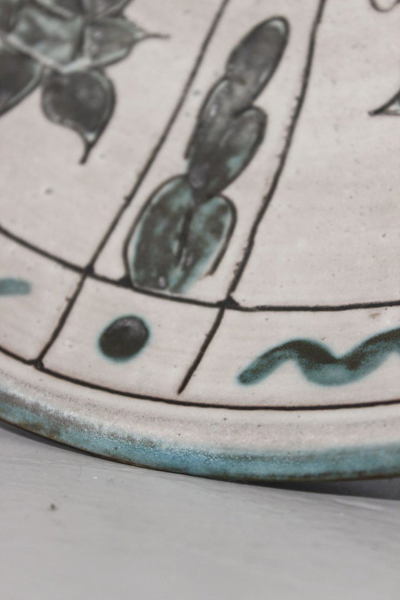 Image 1 of Alain Maunier en Vallauris - Gran plato decorativo de pared con decoración de óxido, años 60