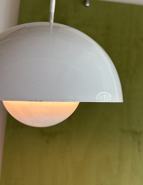 Image 1 of Maceta Louis Poulsen Esmalte Verner Panton