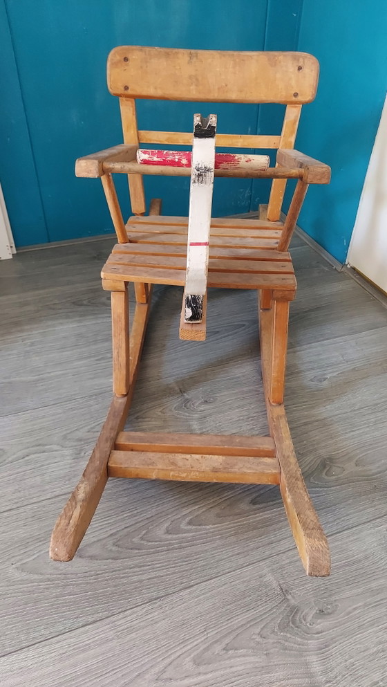 Image 1 of Caballito mecedora de madera antiguo