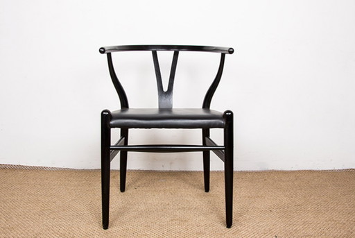 Set Of 4 Danish Chairs, In Black Lacquered Wood And Leather, Model CH 24 Say "Wishbone" By Hans Wegner For Carl Hansen.