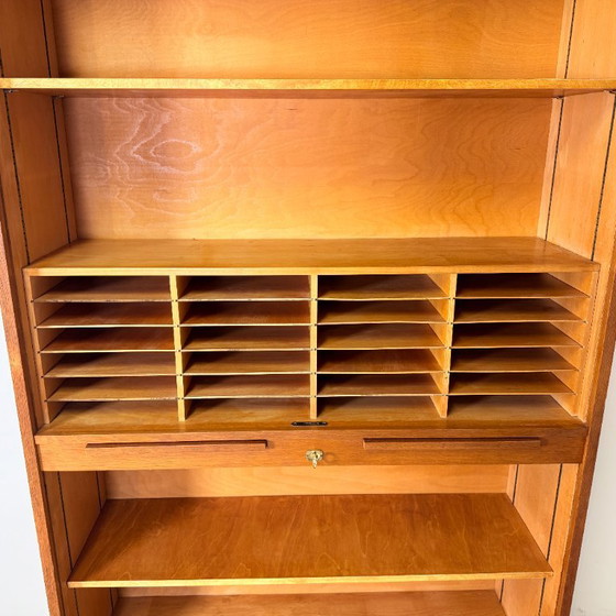 Vintage Oak Tambour Door Cabinet / Filing Cabinet - Mid-Century Modern - Germany 1960s – Wood (photo 7 of 15)