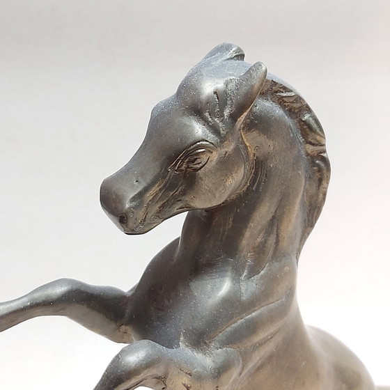 Scultura vintage in ottone di un cavallo impennato, Sculture, Rame, Marrone (foto 6 di 7)