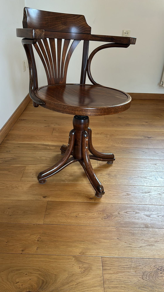 Image 1 of Captains chair captains chair thonet swivel