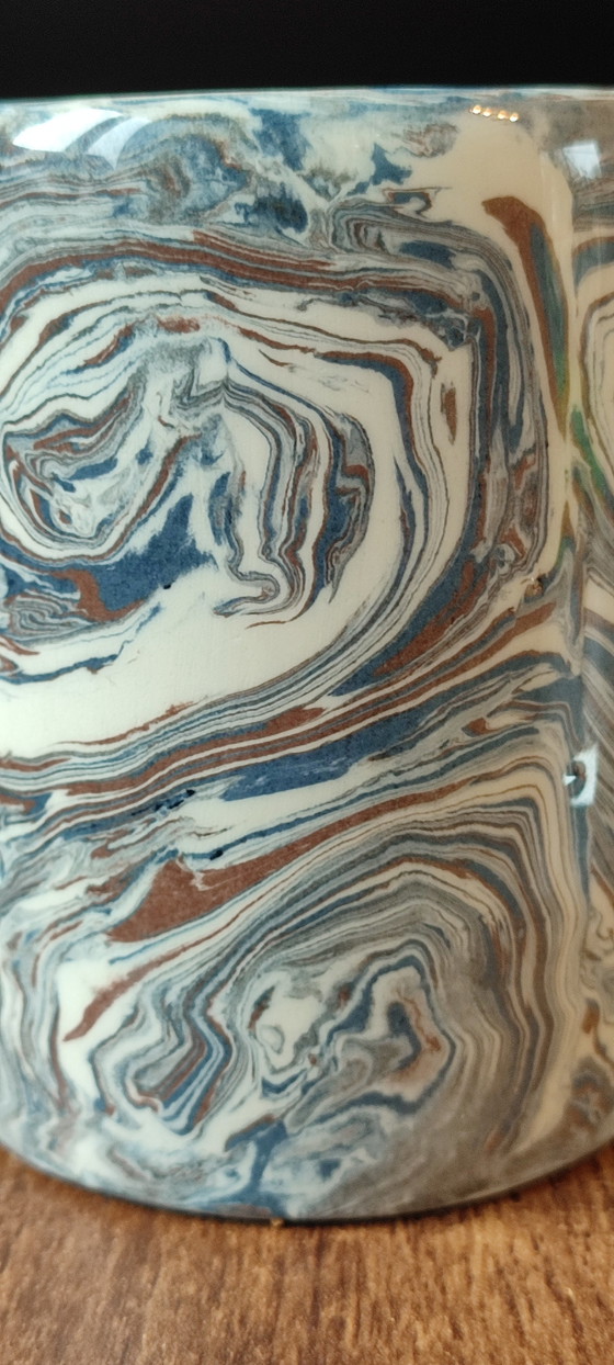 Image 1 of Handcrafted ceramic mug with marbled decoration, one of a kind.