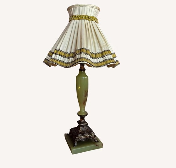 Image 1 of Vintage table lamp with onyx-look base and bronze details