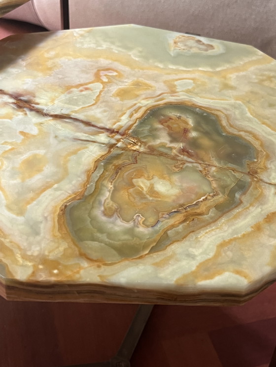 Image 1 of Mesas Ghyczy Onyx