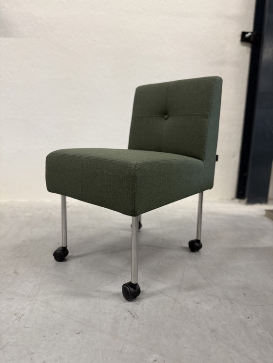 Image 1 of 10 Gelderland 7714 Button sedie su ruote Sedia di design in tessuto