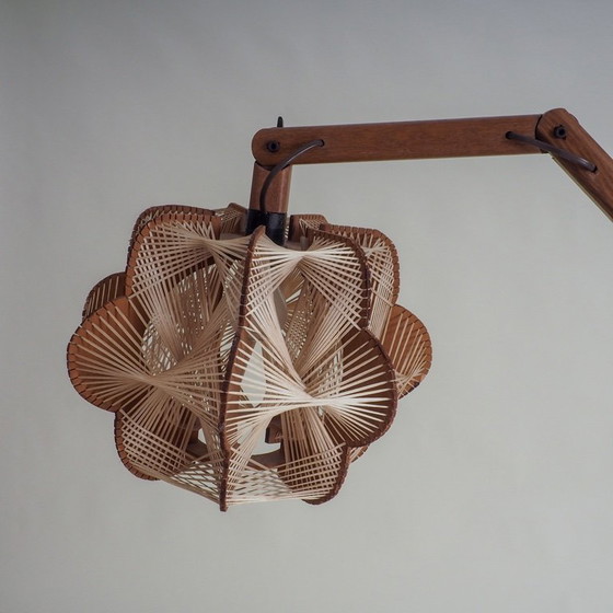 Image 1 of Lampadaire vintage danois avec abat-jour tissé