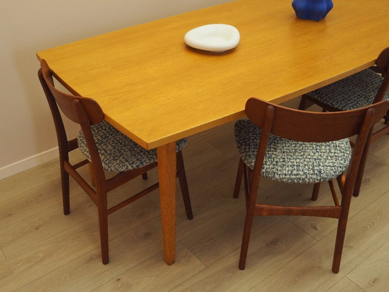 Image 1 of Essenhouten tafel, Deens design, jaren 70, gemaakt in Denemarken.