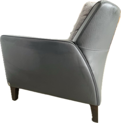 Bielefelder Werkstätten banc design en cuir et tapisserie d'ameublement de luxe