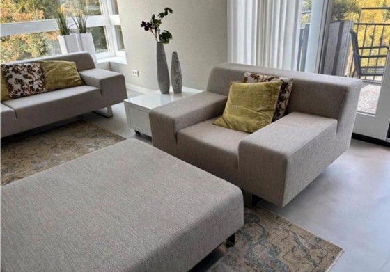 Image 1 of Sillón y reposapiés Goossens Milán