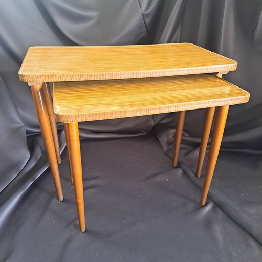 Juego de mesas auxiliares vintage de mediados de siglo (años 60)