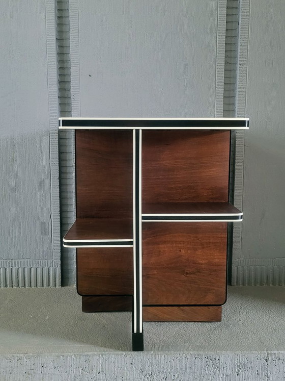 Image 1 of Couchtisch im Art-déco-Stil von Waring & Gillow, 1930er Jahre, Nussbaum, Tischplatte aus Wurzelnussholz.