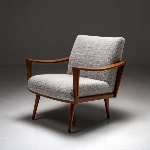 Fauteuil en bois de noyer