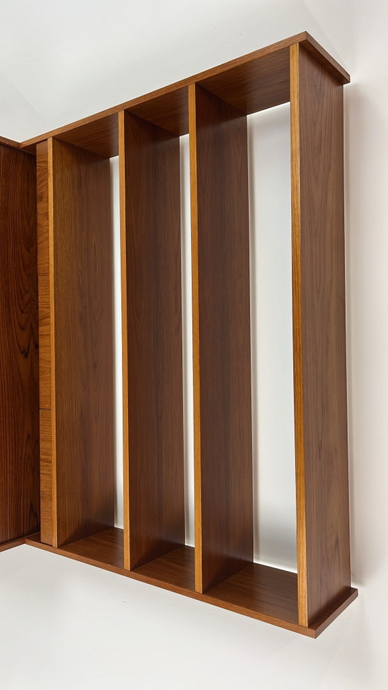 Libreria svedese vintage in impiallacciatura di teak – Librerie, Legno (photo 6 of 18)