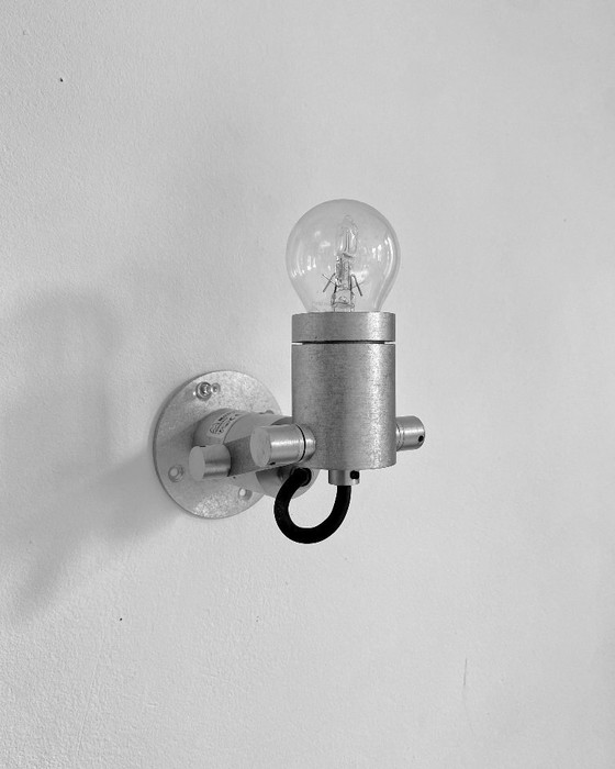 Image 1 of modular nomad-minimal-ultra-short